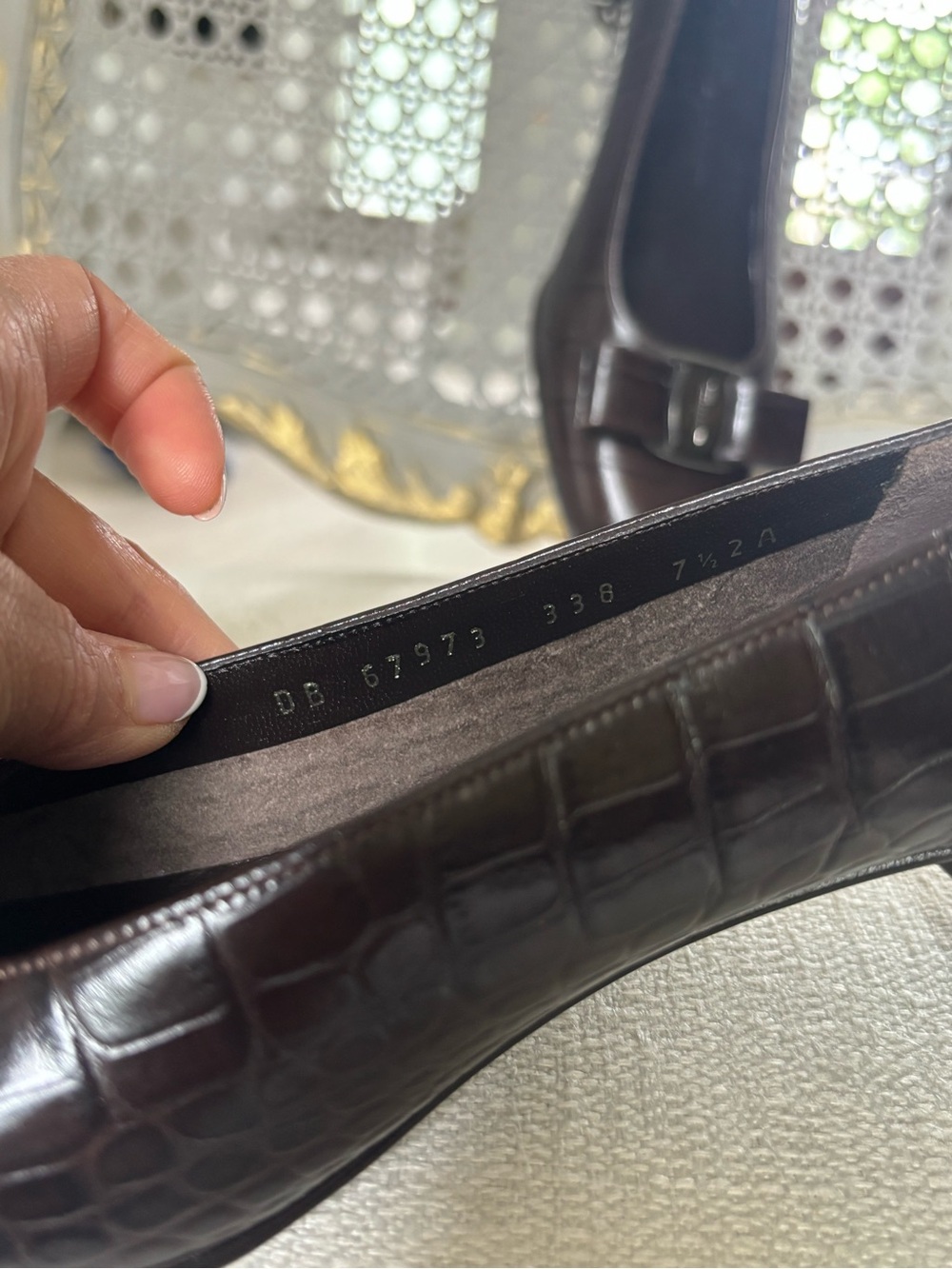 ✨ Salvatore Ferragamo Vara Pumps  Brown Croc-Embossed Calf Leather✨ - Picture 4 of 11